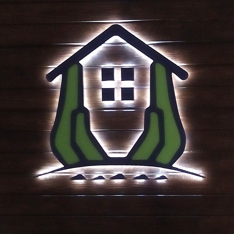 Объемные логотипы с подсветкой